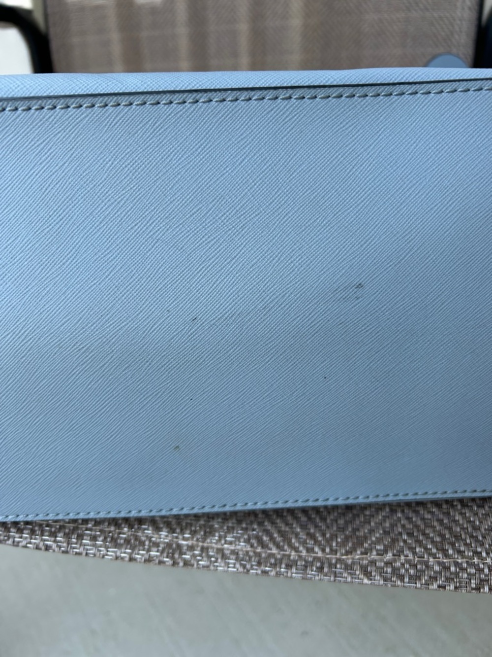 Michael Kors Jet Set Sky Blue Saffiano Leather Tote with gold tone MK Charm - Picture 14 of 14